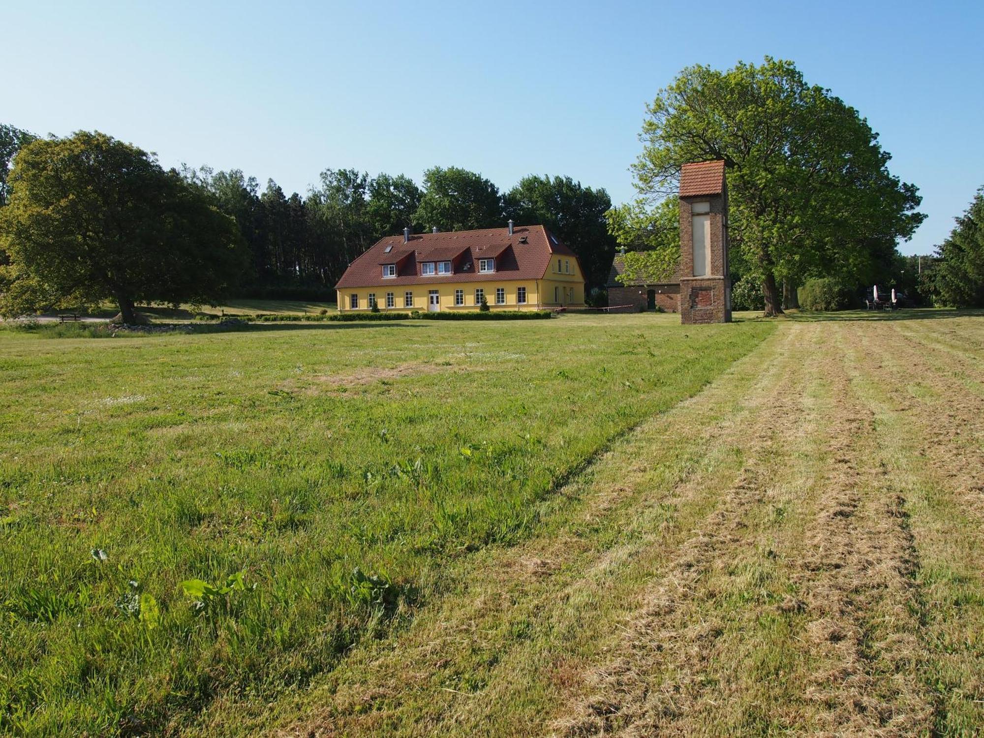 Ferienhaus Gut Rattelvitz Insel Ruegen Gingst Eksteriør billede